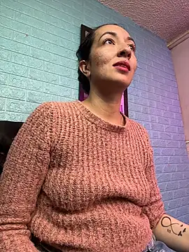 SALOME KORLAND online show from April 7, 2026, 5:24 pm