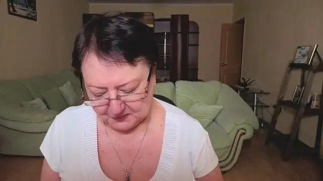 Margo Moll online show from February 26, 2026, 1:32 pm