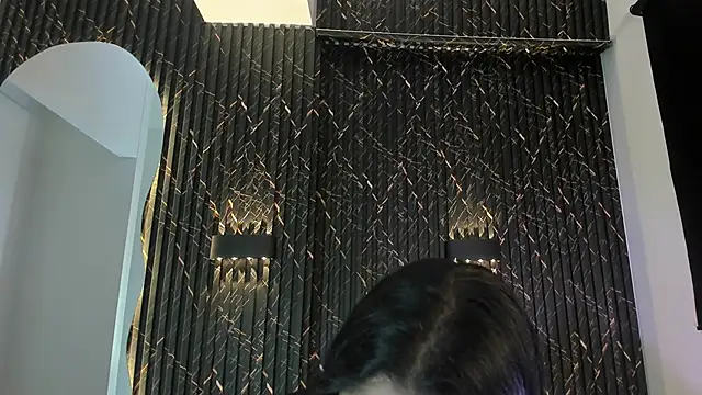 ZOETTAYLOR online show from October 22, 2025, 12:11 am