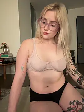 seeunexttuesday online show from November 13, 2025, 10:19 pm