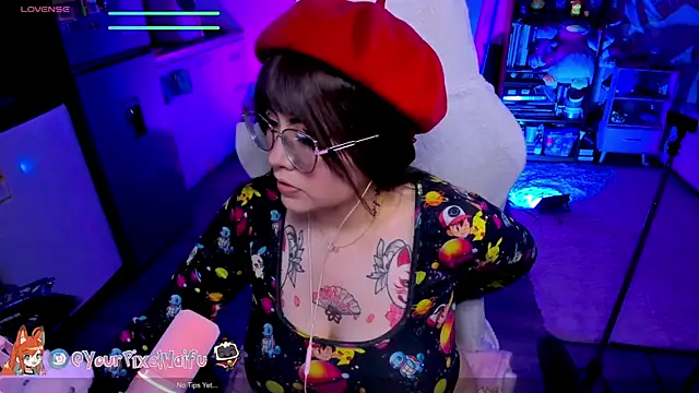 AlyssaRomanova online show from October 27, 2025, 2:37 am