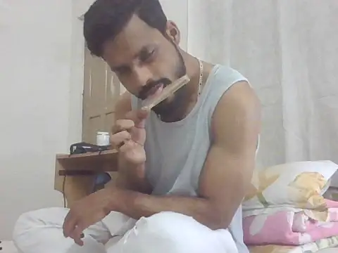 sofiacpl  online show from November 5, 2025, 4:29 pm