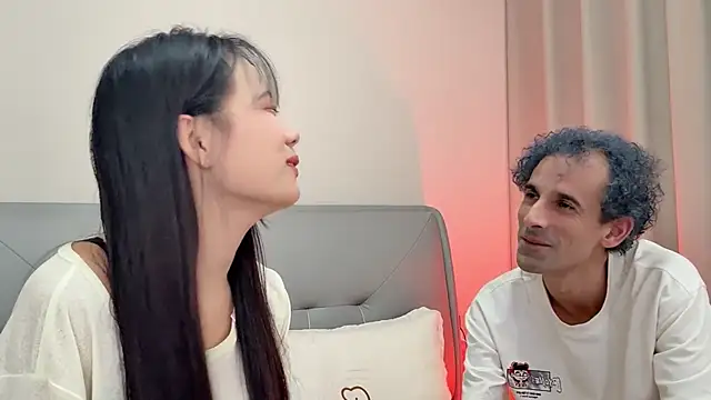 Snapshot of 19cmfuck18girl chatting on October 21, 2025, 12:28 pm 19cmfuck18girl online show from October 21, 2025, 12:28 pm