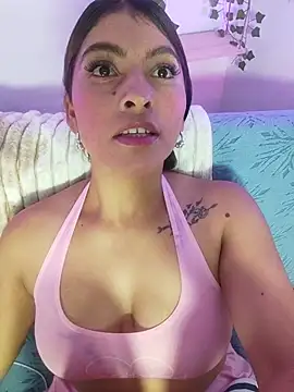 Fox Roxxan online show from June 17, 2026, 2:25 am