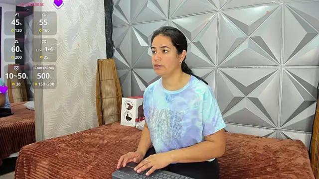 GreciaFox1 online show from November 13, 2025, 11:20 am