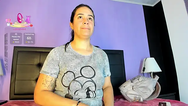 GreciaFox1 online show from May 28, 2026, 12:13 pm