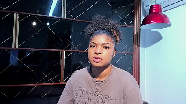 HannyThompson online show from October 16, 2025, 12:17 pm