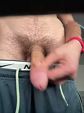 Snapshot of funlad245 chatting on September 27, 2025, 4:12 pm funlad245 online show from September 27, 2025, 4:12 pm