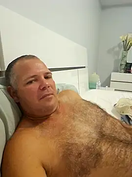 cubanitofeliz40 online show from January 17, 2026, 11:15 am