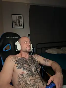 Snapshot of TheGrudge206 chatting on October 3, 2025, 6:10 am TheGrudge206 online show from October 3, 2025, 6:10 am