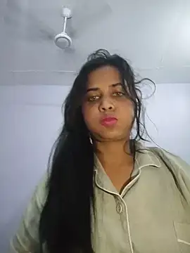 cute radhikaa online show from June 19, 2026, 7:23 am