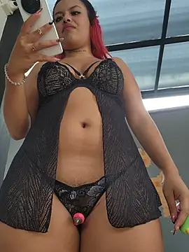 Yessica Lopezz online show from October 21, 2025, 1:01 pm