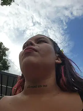 Snapshot of Yessica_Lopezz chatting on December 5, 2025, 12:47 pm Yessica Lopezz online show from December 5, 2025, 12:47 pm