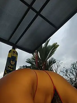 Snapshot of Yessica_Lopezz chatting on February 14, 2026, 11:29 am Yessica Lopezz online show from February 14, 2026, 11:29 am