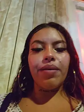 Snapshot of Yessica_Lopezz chatting on April 26, 2026, 1:47 am Yessica Lopezz online show from April 26, 2026, 1:47 am