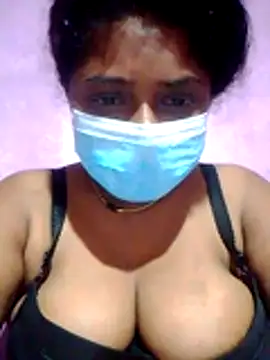 boosypussy online show from May 17, 2026, 3:30 pm