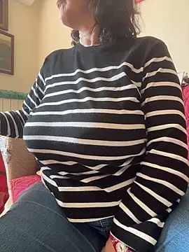 sexy tettona online show from April 29, 2026, 11:36 am