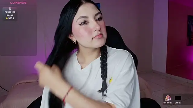 Celestee69 online show from November 15, 2025, 7:54 pm