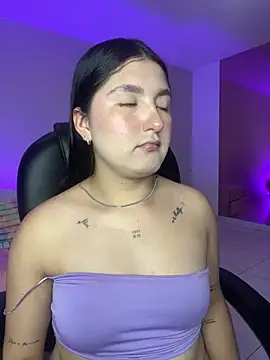 Snapshot of Celestee69 chatting on February 2, 2026, 8:18 pm Celestee69 online show from February 2, 2026, 8:18 pm