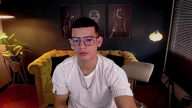 ethan rodgers online show from October 23, 2025, 7:34 pm