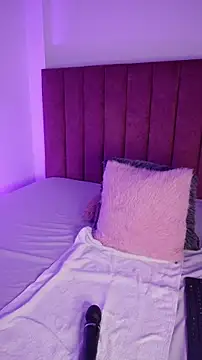 RominaaReyes online show from November 13, 2025, 1:59 am