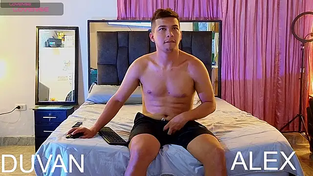 Snapshot of hot_latin_boys chatting on October 8, 2025, 12:08 am hot latin boys online show from October 8, 2025, 12:08 am