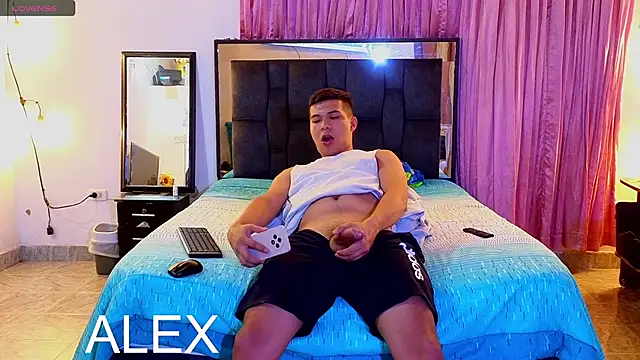 Snapshot of hot_latin_boys chatting on October 11, 2025, 1:38 am hot latin boys online show from October 11, 2025, 1:38 am