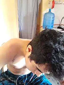 Ortiz3404 online show from November 12, 2025, 4:40 pm