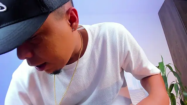 asmodeo 33 online show from February 13, 2026, 6:09 am