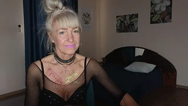 Laura Gol online show from November 3, 2025, 12:39 pm