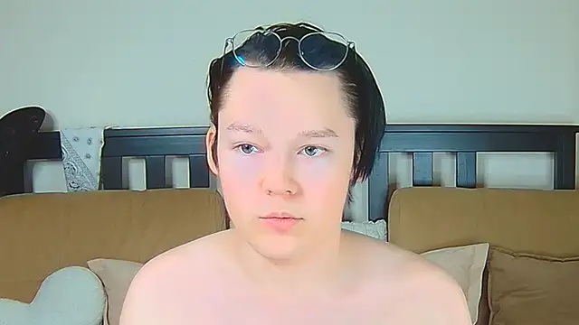 Snapshot of Derek_Carter chatting on October 11, 2025, 3:32 pm Derek Carter online show from October 11, 2025, 3:32 pm