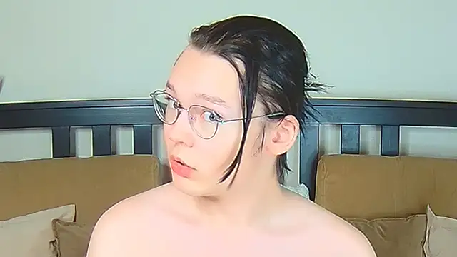 Snapshot of Derek_Carter chatting on October 29, 2025, 12:40 pm Derek Carter online show from October 29, 2025, 12:40 pm