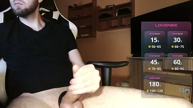 Snapshot of Bigszaab chatting on December 7, 2024, 10:23 am Bigszaab online show from December 7, 2024, 10:23 am