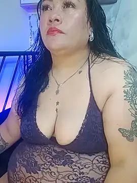 Clunita online show from December 5, 2025, 9:51 am