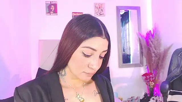 Anna belly online show from December 16, 2025, 1:49 pm