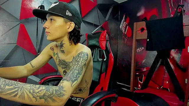 StraightBoy Nick online show from October 15, 2025, 5:51 am