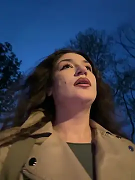 ScarletBloom  online show from April 19, 2026, 5:34 pm