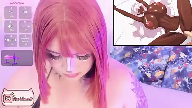 AriaBursett online show from November 3, 2025, 4:41 pm