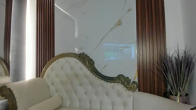 CoralieBronson online show from September 10, 2025, 8:09 pm