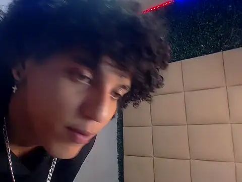 Xfire boy69 online show from October 8, 2025, 3:20 pm