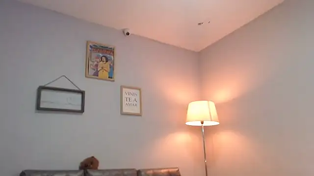 Xfire boy69 online show from November 10, 2025, 4:39 pm