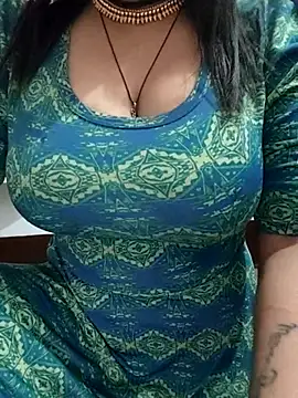 hot grieal1 online show from November 8, 2025, 7:01 pm