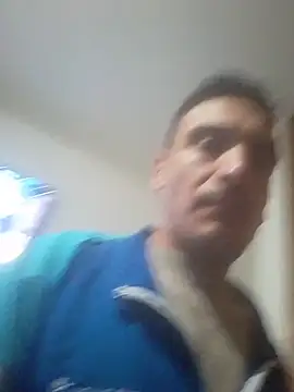 bigandstrong2217 online show from April 21, 2026, 12:56 am