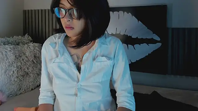 Blue Sixx online show from October 4, 2025, 10:41 pm