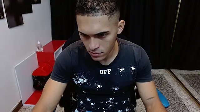 Derek Storm  online show from November 26, 2025, 12:50 pm