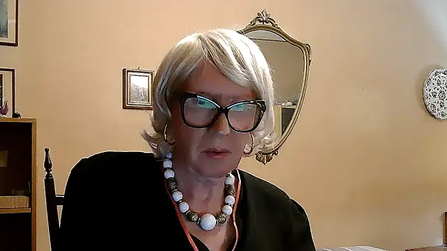 Snapshot of ROBY_SWEETHOT chatting on September 29, 2025, 11:09 pm ROBY SWEETHOT online show from September 29, 2025, 11:09 pm