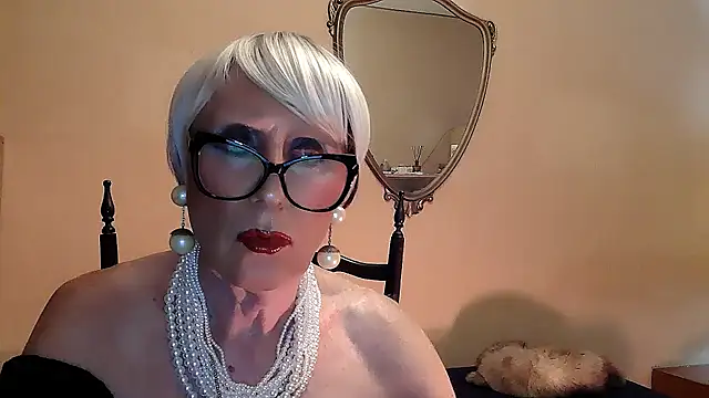 Snapshot of ROBY_SWEETHOT chatting on October 10, 2025, 10:20 pm ROBY SWEETHOT online show from October 10, 2025, 10:20 pm