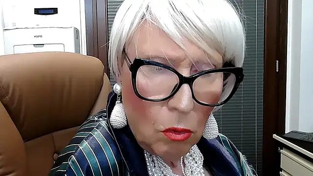 Snapshot of ROBY_SWEETHOT chatting on October 13, 2025, 9:26 pm ROBY SWEETHOT online show from October 13, 2025, 9:26 pm