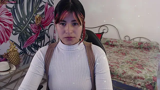 Snapshot of Nina_harper_ chatting on October 28, 2025, 8:00 pm Nina harper online show from October 28, 2025, 8:00 pm