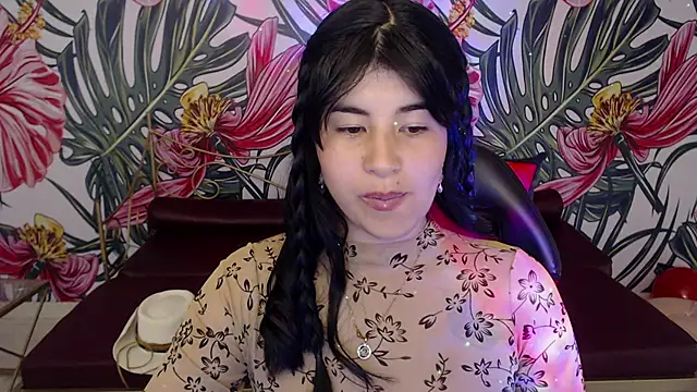 Snapshot of Nina_harper_ chatting on November 4, 2025, 7:57 pm Nina harper online show from November 4, 2025, 7:57 pm